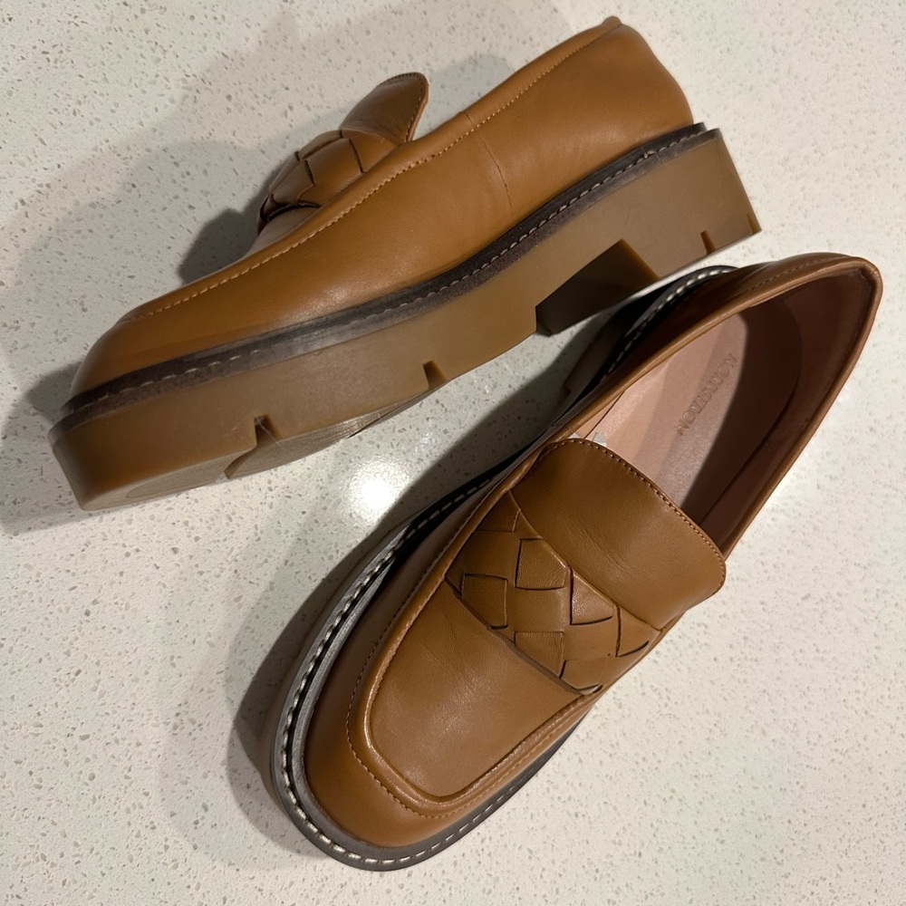 Notorie-Lea Chunky Lug Platform Leather Slip On

🔥CLOSE OUT PRICE🔥